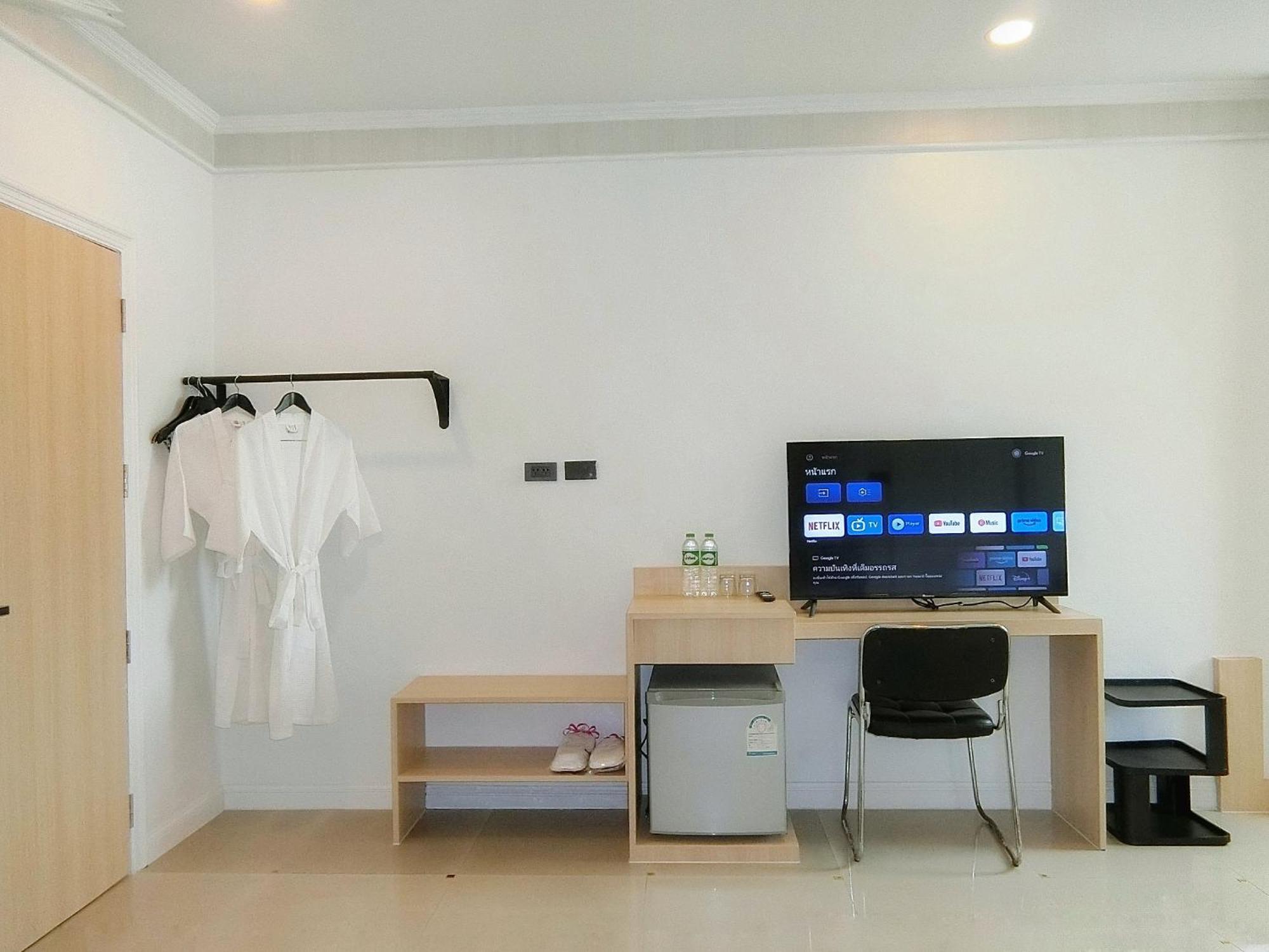 Sira Boutique Residence - Newly Renovated Patong Buitenkant foto