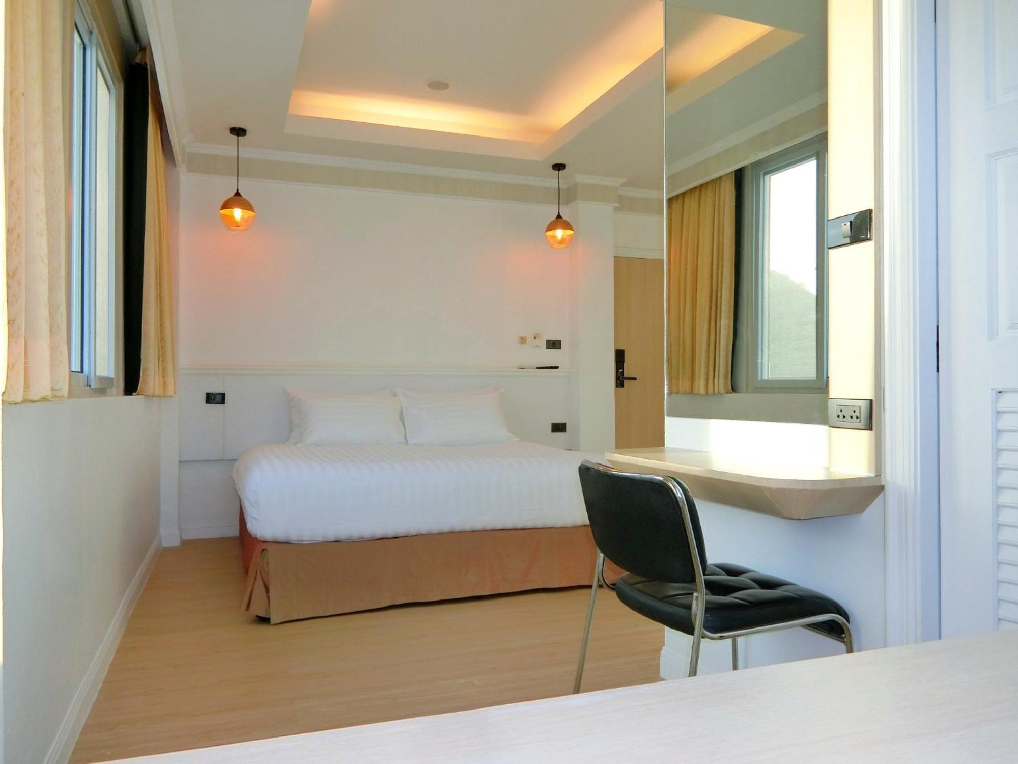 Sira Boutique Residence - Newly Renovated Patong Buitenkant foto