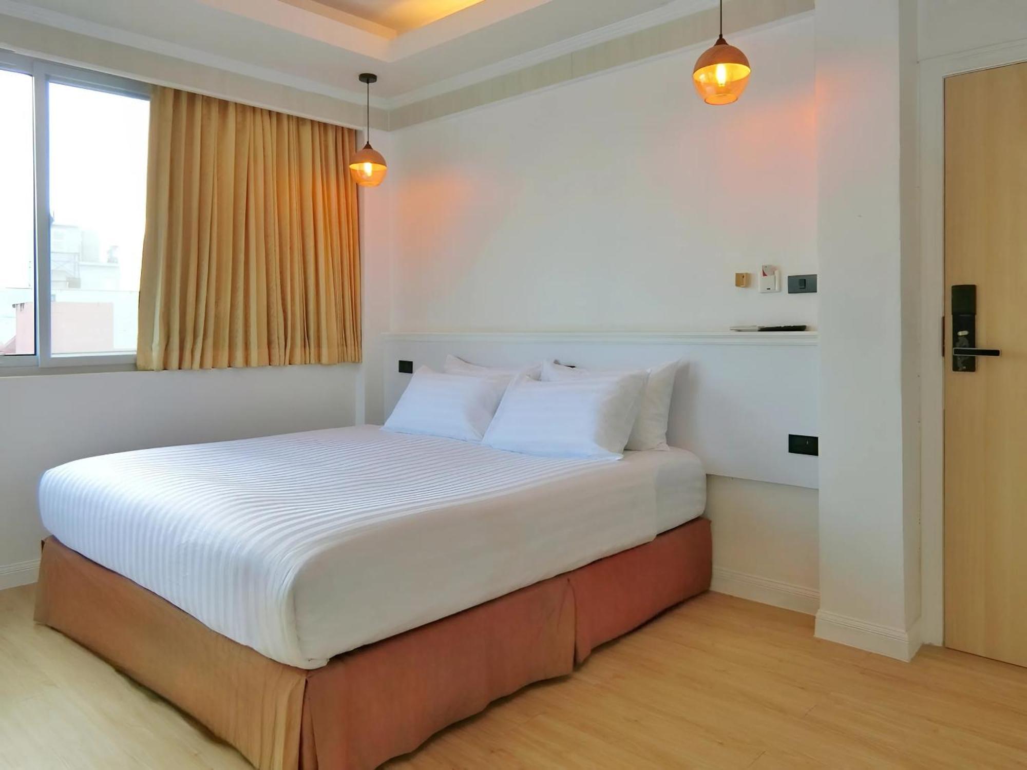Sira Boutique Residence - Newly Renovated Patong Buitenkant foto