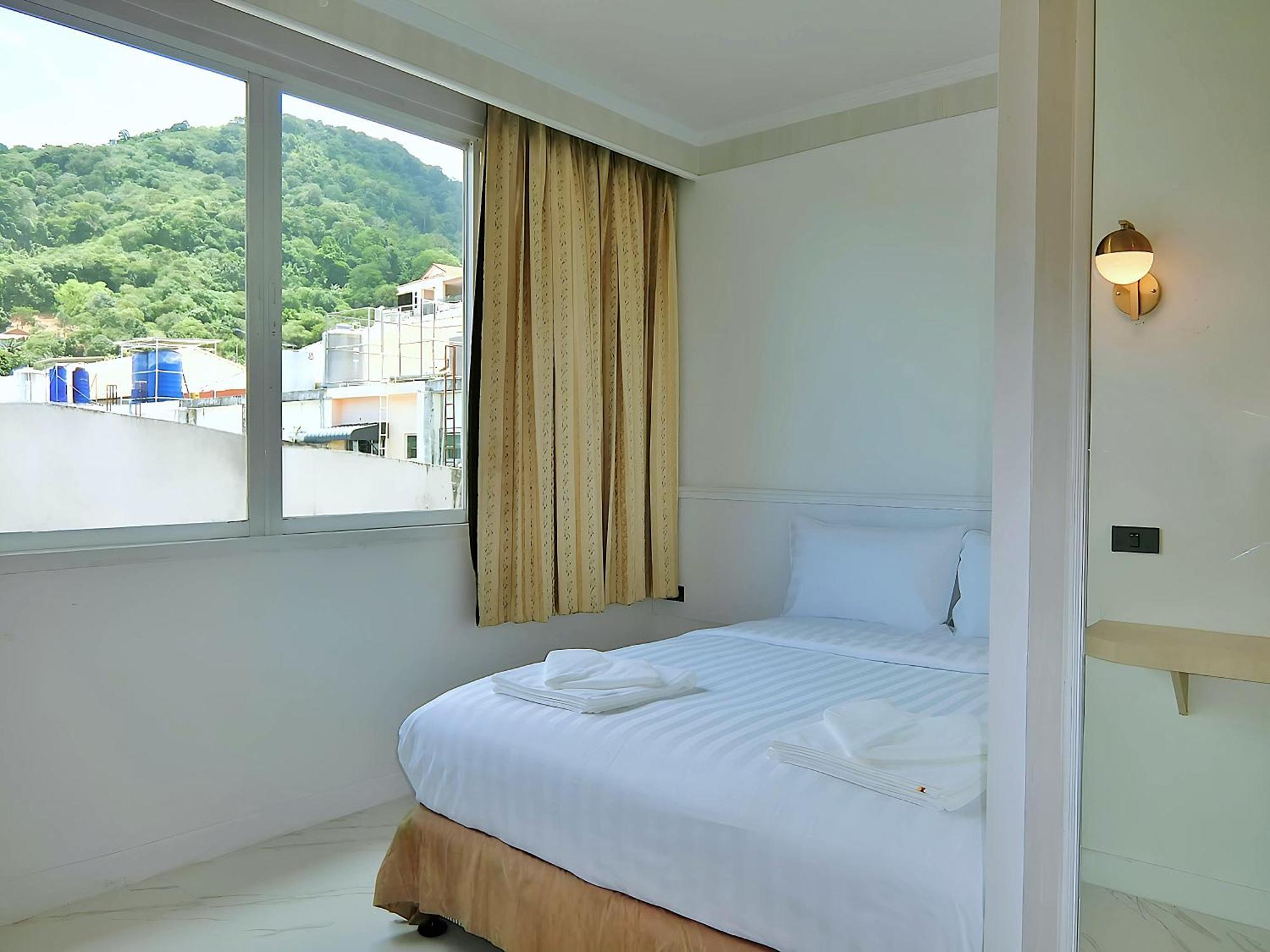 Sira Boutique Residence - Newly Renovated Patong Buitenkant foto