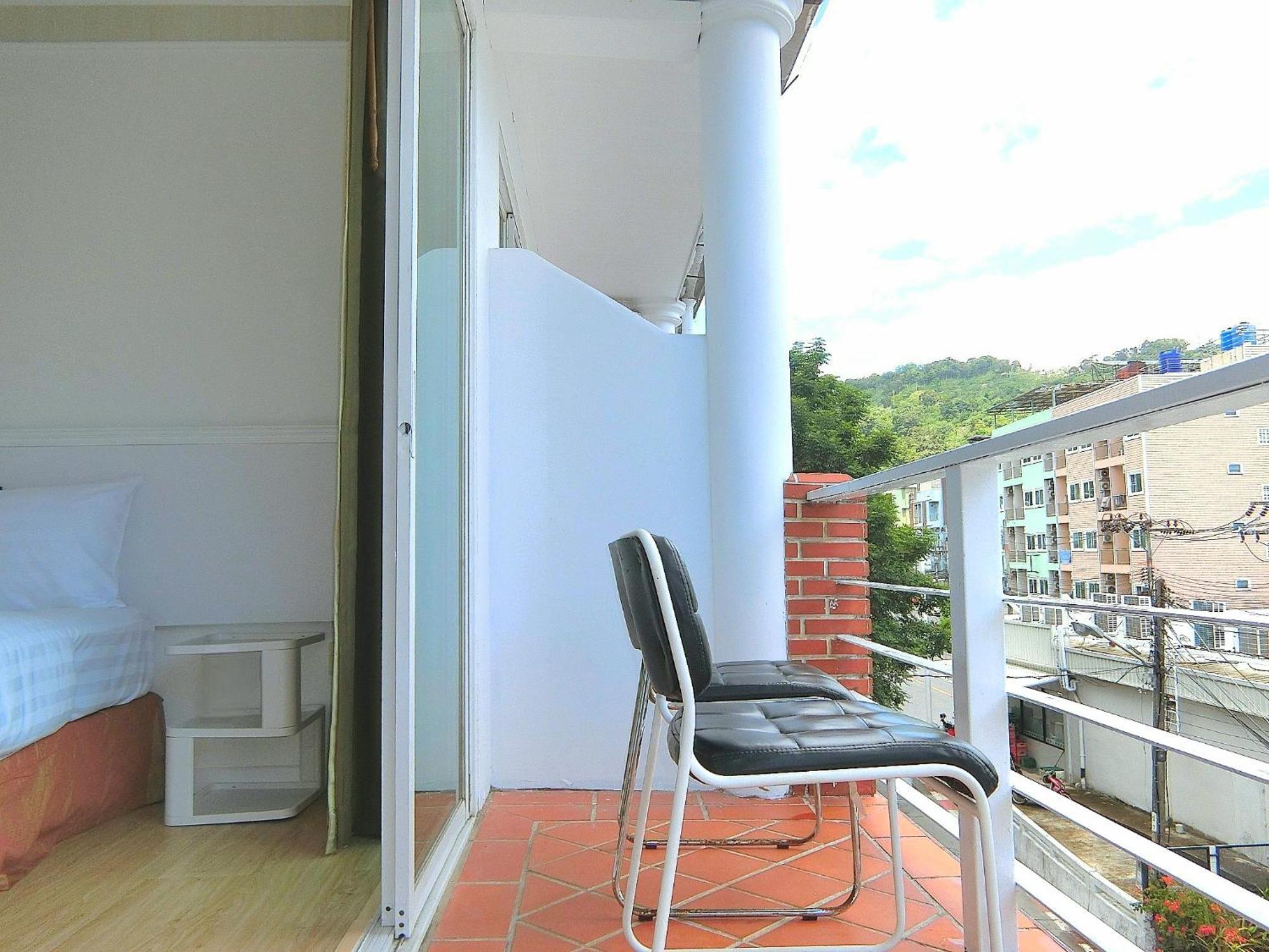 Sira Boutique Residence - Newly Renovated Patong Buitenkant foto