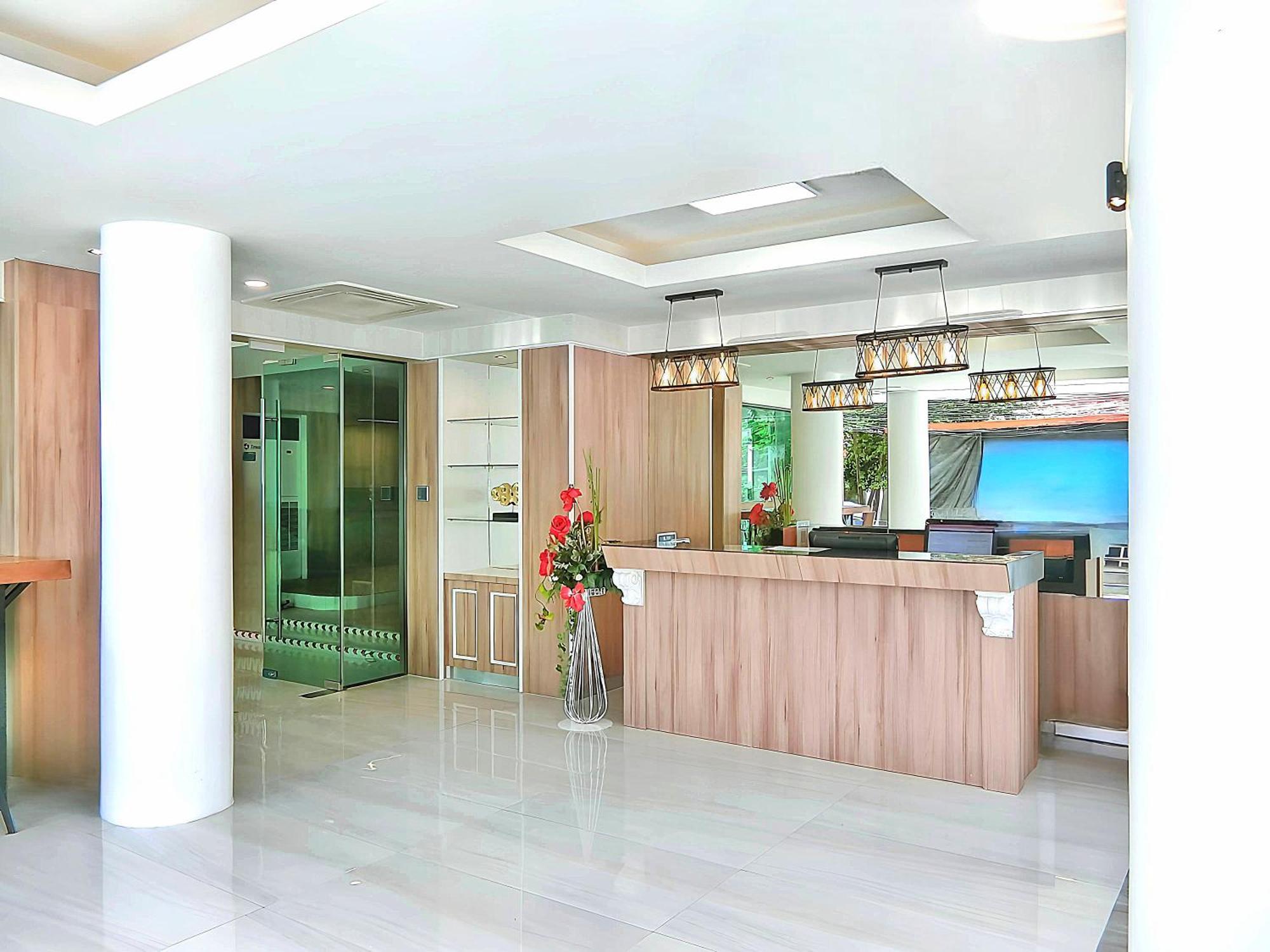Sira Boutique Residence - Newly Renovated Patong Buitenkant foto