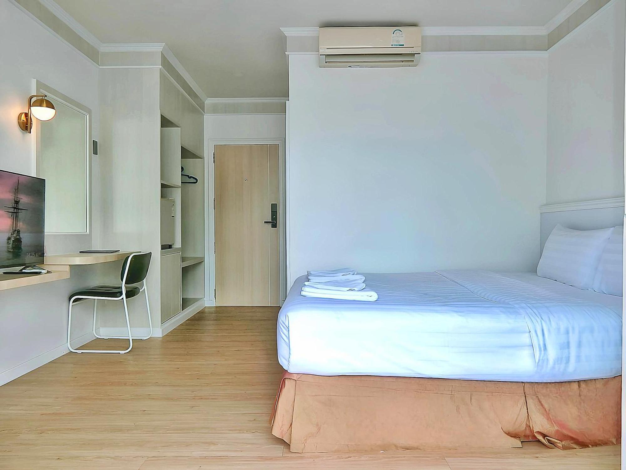 Sira Boutique Residence - Newly Renovated Patong Buitenkant foto