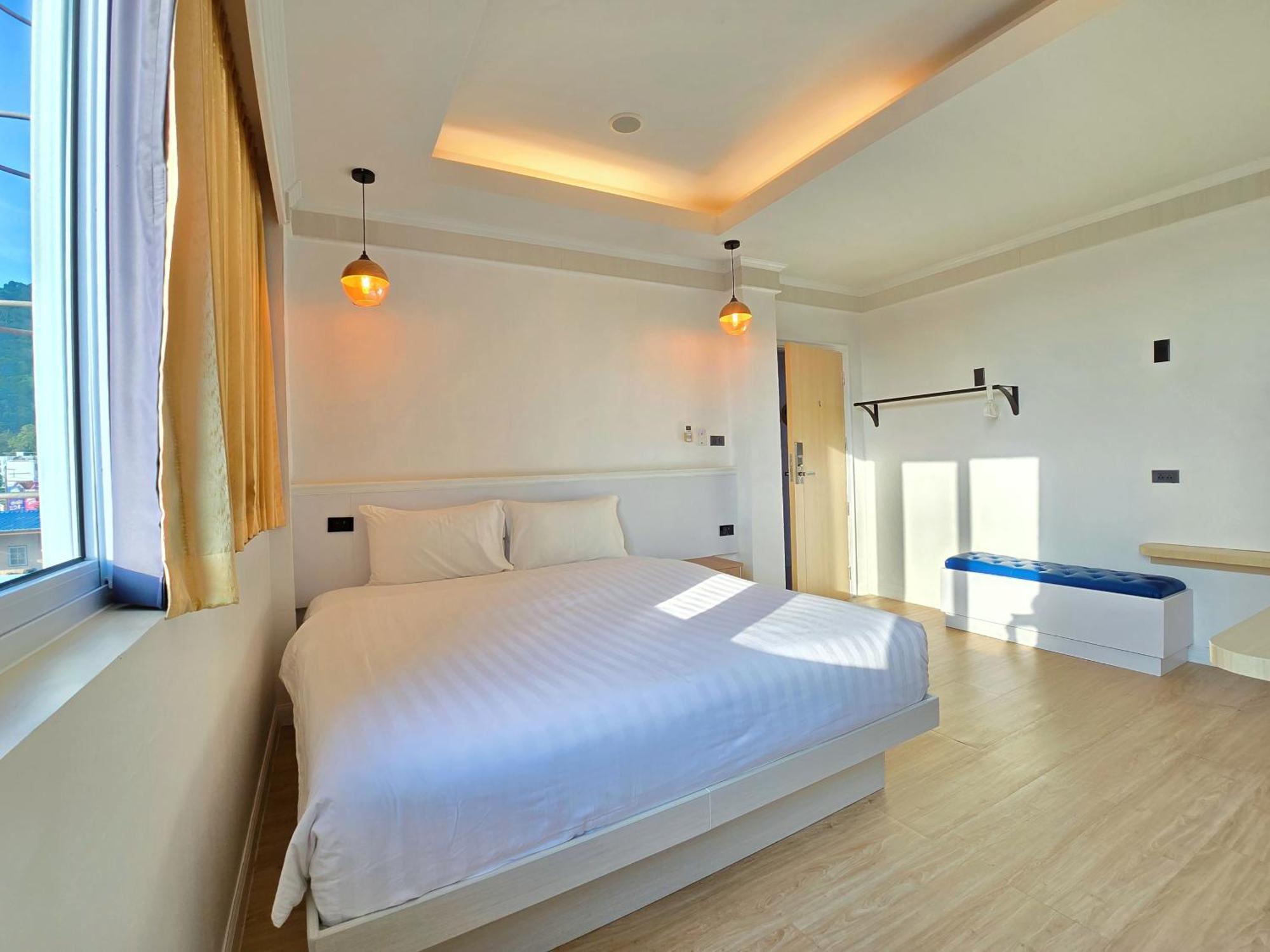 Sira Boutique Residence - Newly Renovated Patong Buitenkant foto