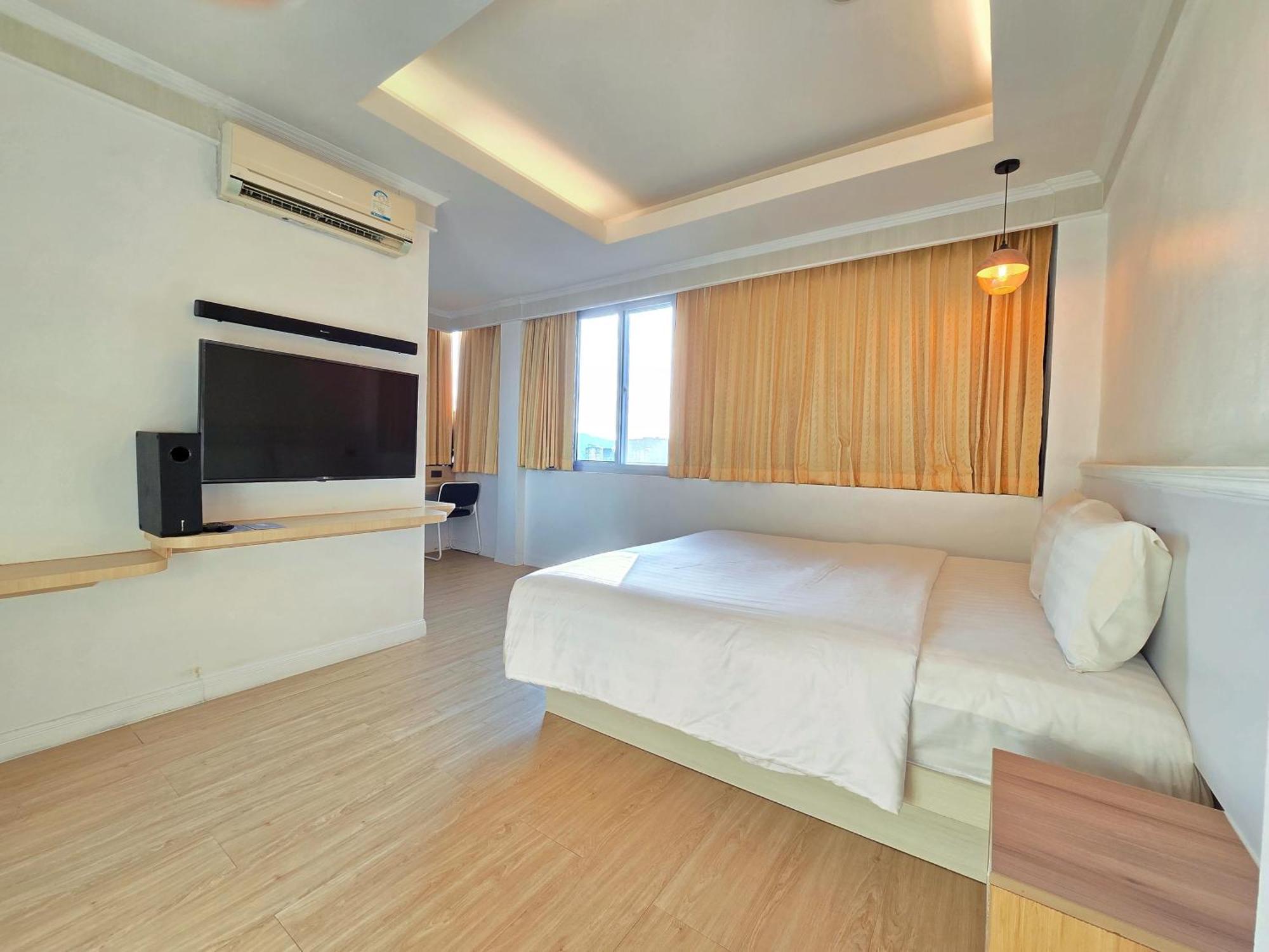 Sira Boutique Residence - Newly Renovated Patong Buitenkant foto